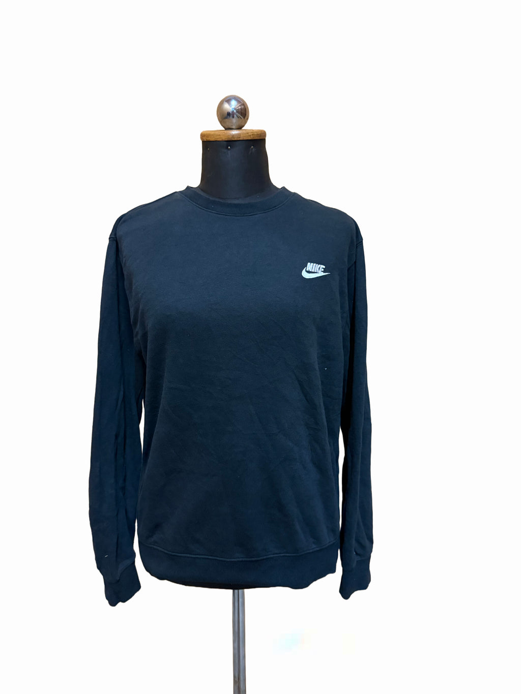 Vintage Nike Sportswear Club Fleece Crew